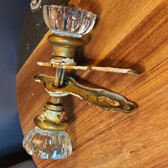 Vintage Clear Glass and Brass Door Knobs 2 attached Doorplates - Picture 16 of 16